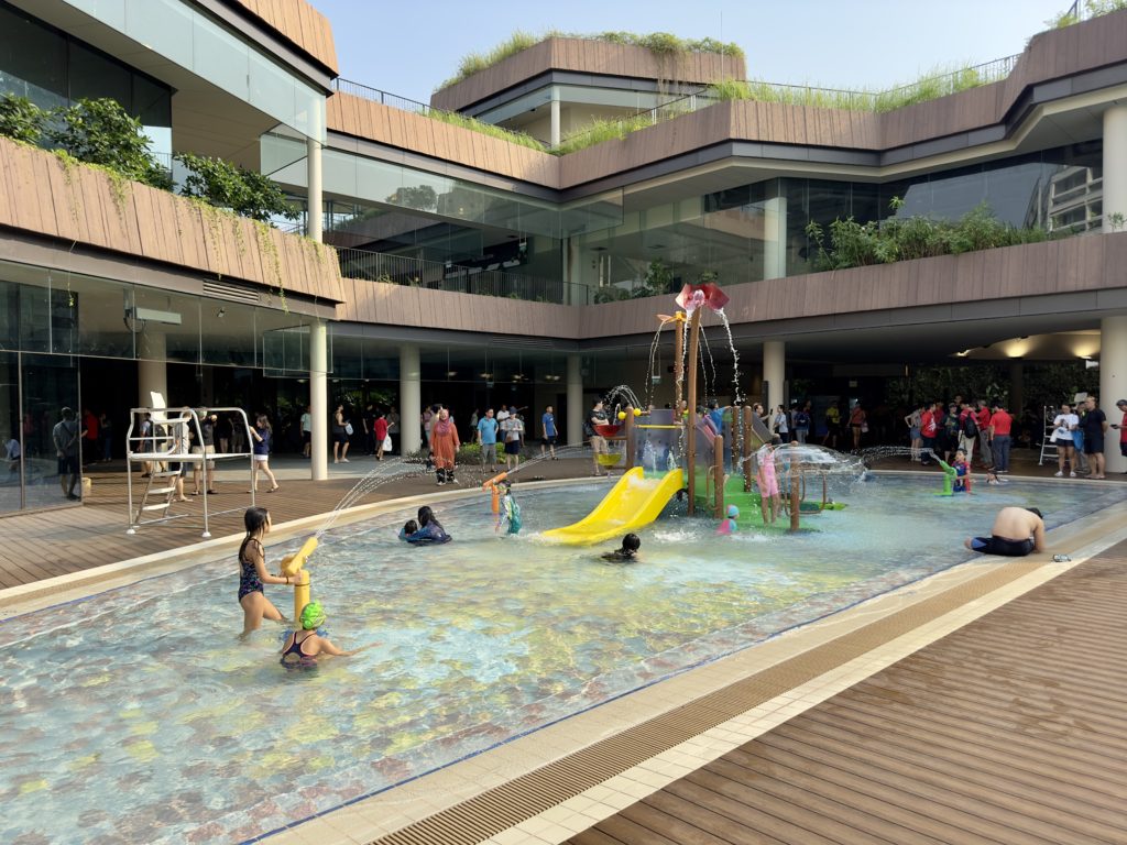 ActiveSG Swimming Complex - Bukit Canberra