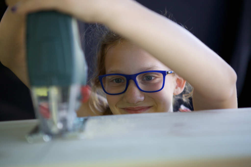 Holzwerken beim Workshop