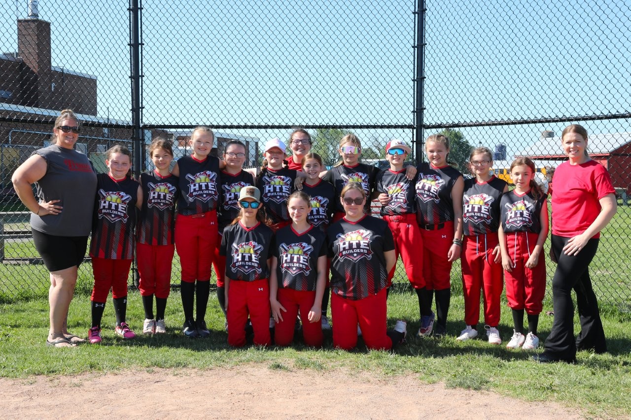 Sr. Softball Team