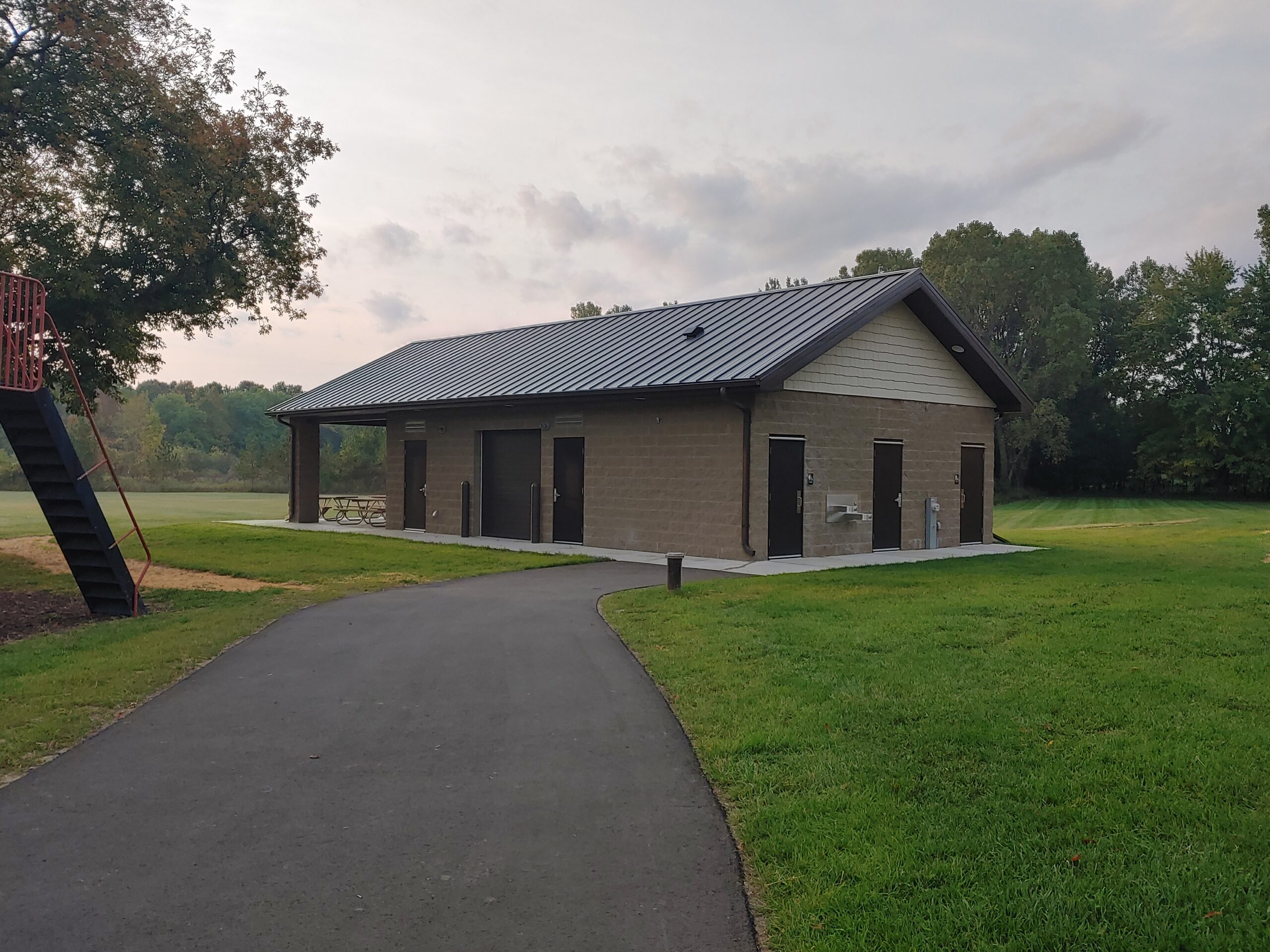 Park Building/Pavilion
