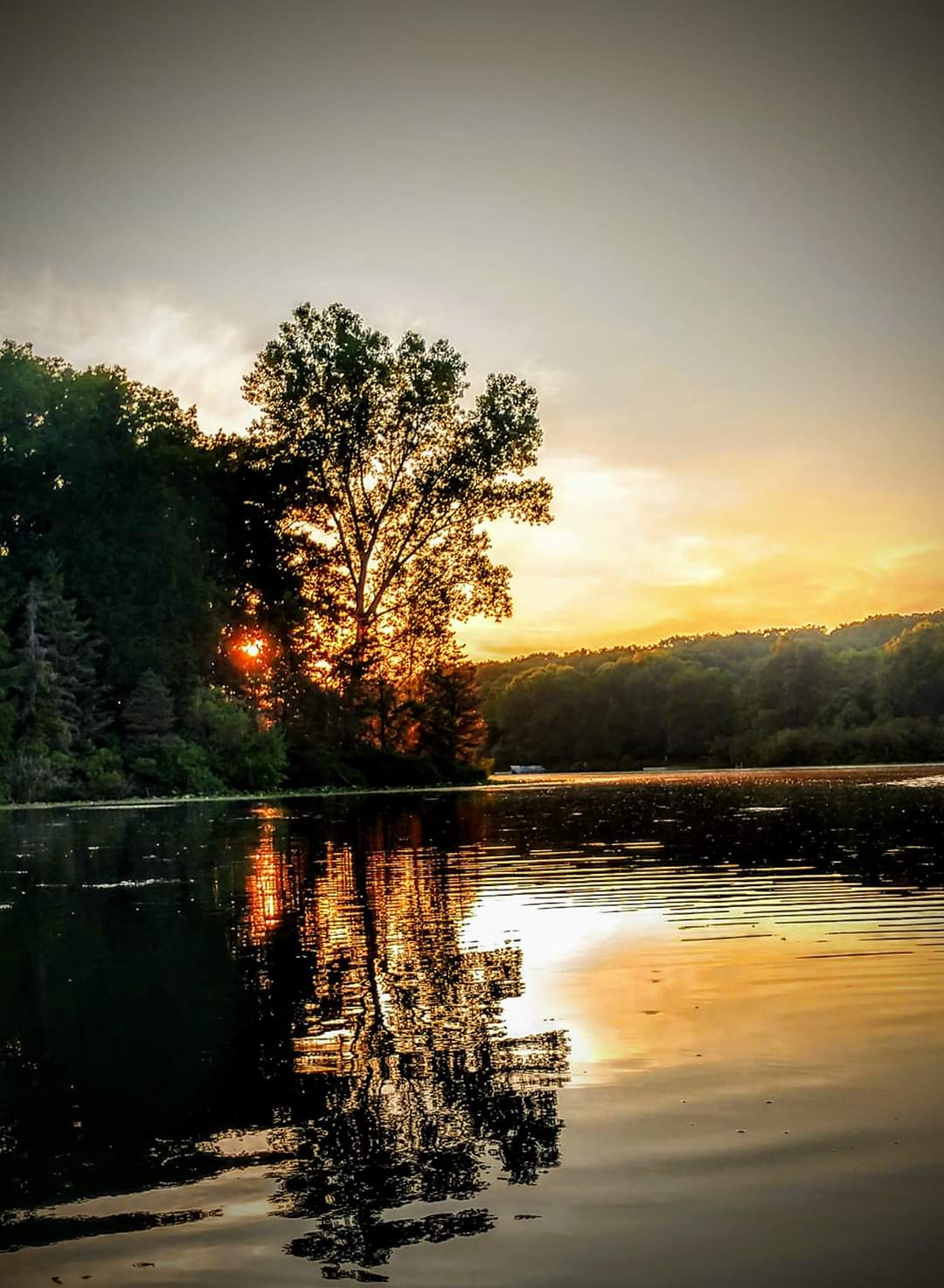 Sunset lake reflection