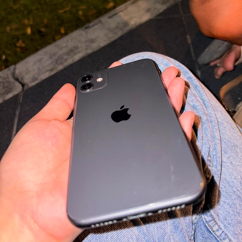 11 64gb kondisi matot selebihnya aman 