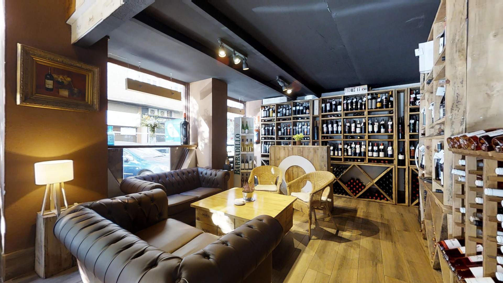 Alquila por horas Un local con encanto dedicado al vino en pleno centro de Madrid