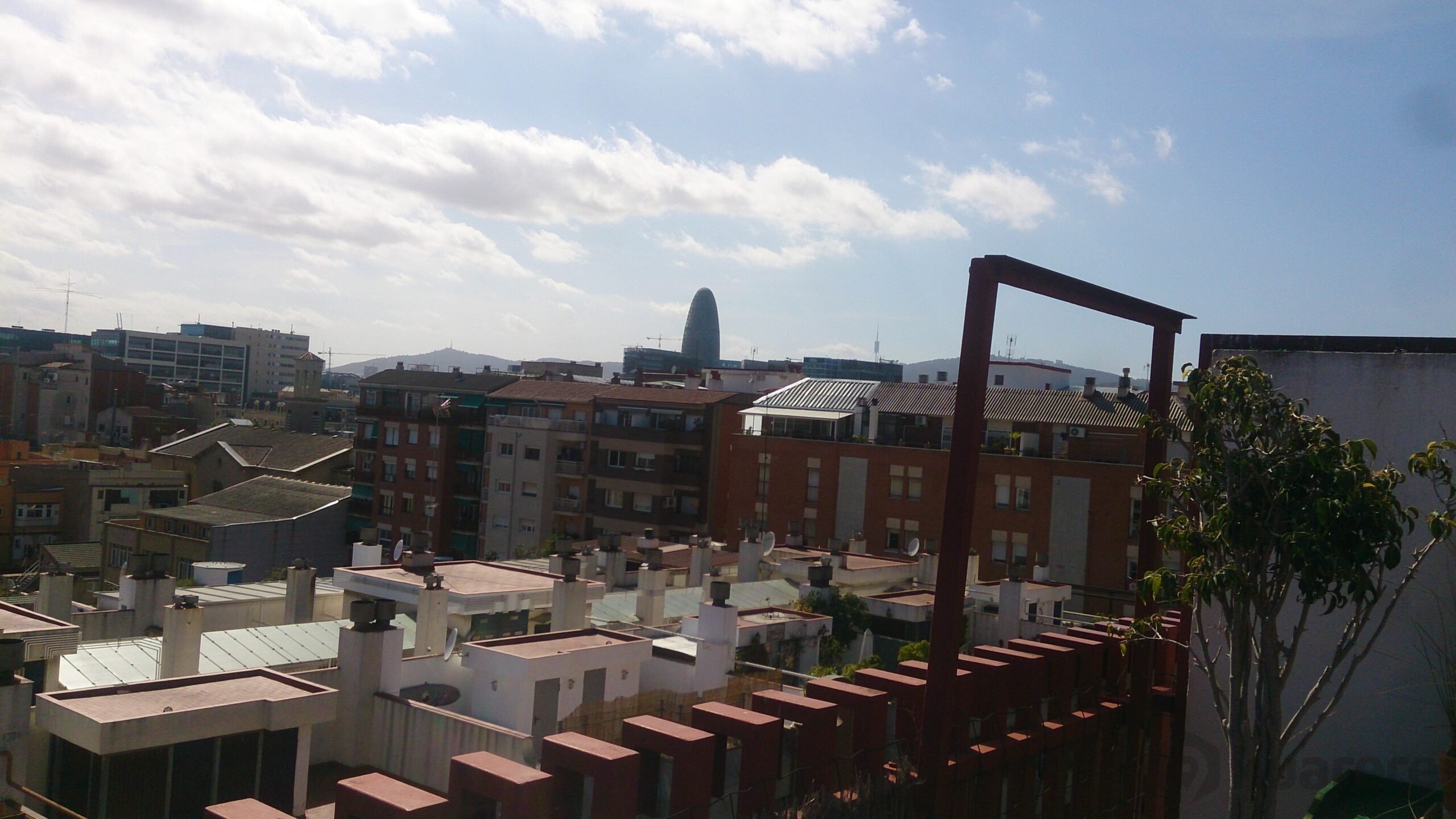 Alquila por horas Aticazo con vistas al mar y a Bcn
