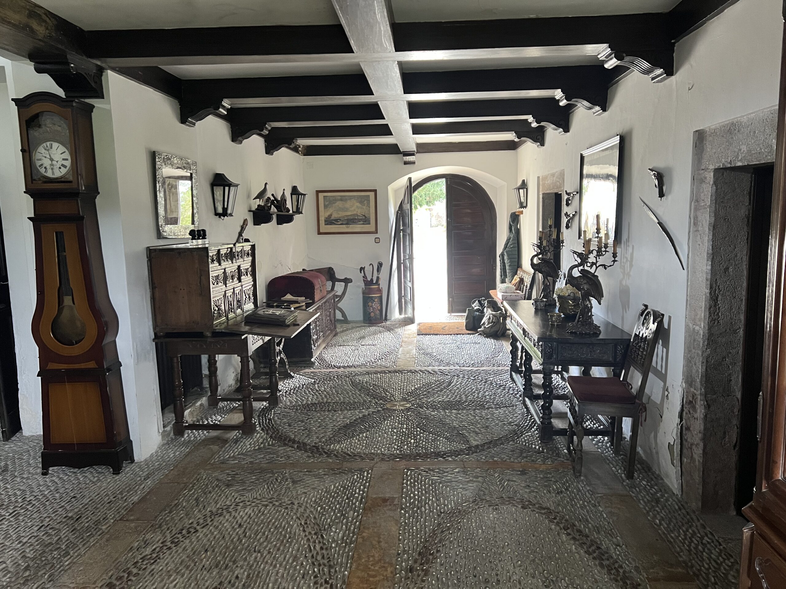 Alquila por horas Casona del siglo XV con corredores