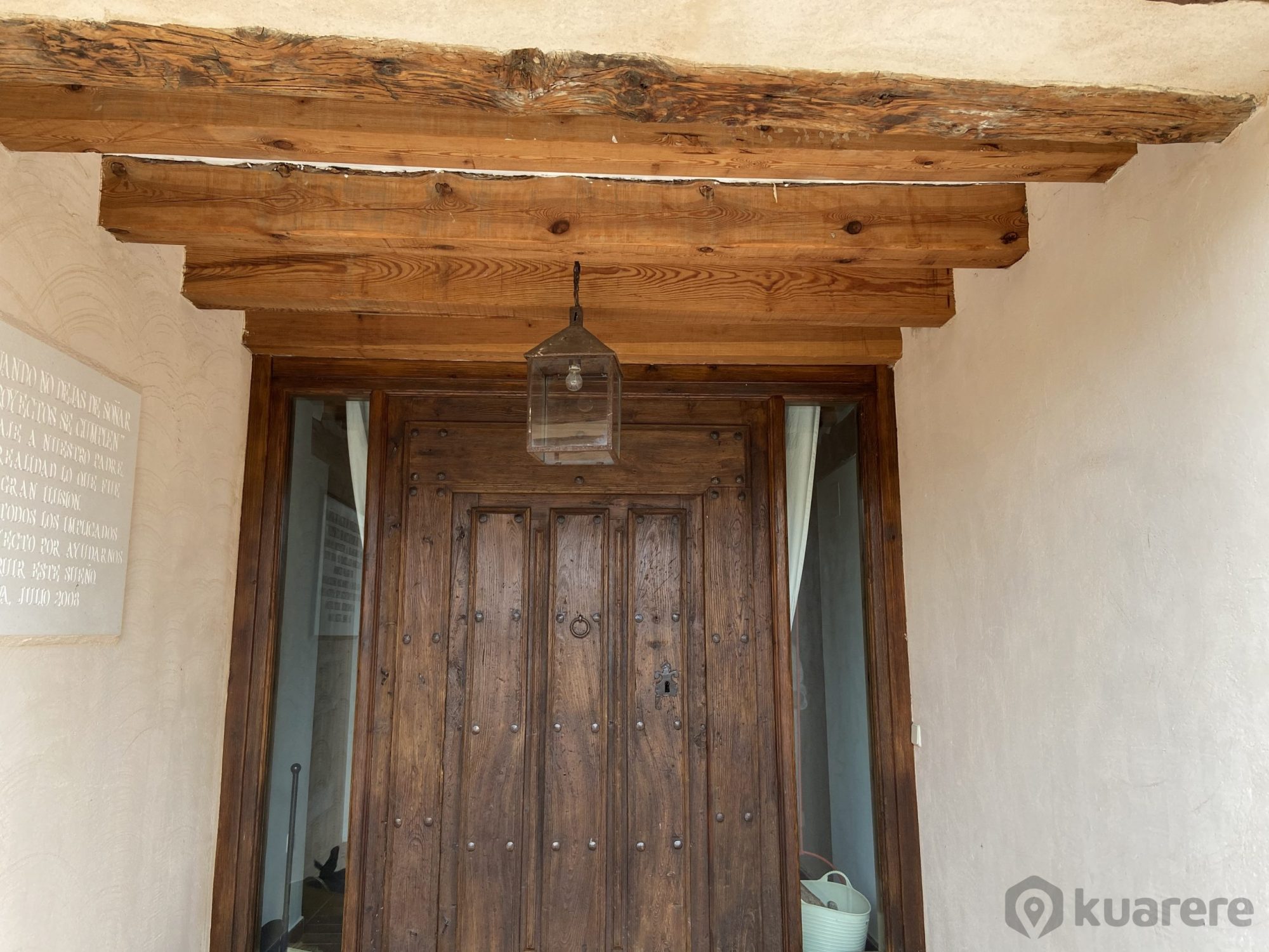 Alquila por horas Casa singular única en la zona de piedra y madera