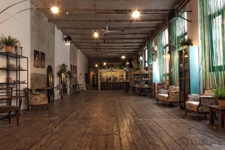 Alquila por horas Loft industrial y peculiar en el centro de Barcelona