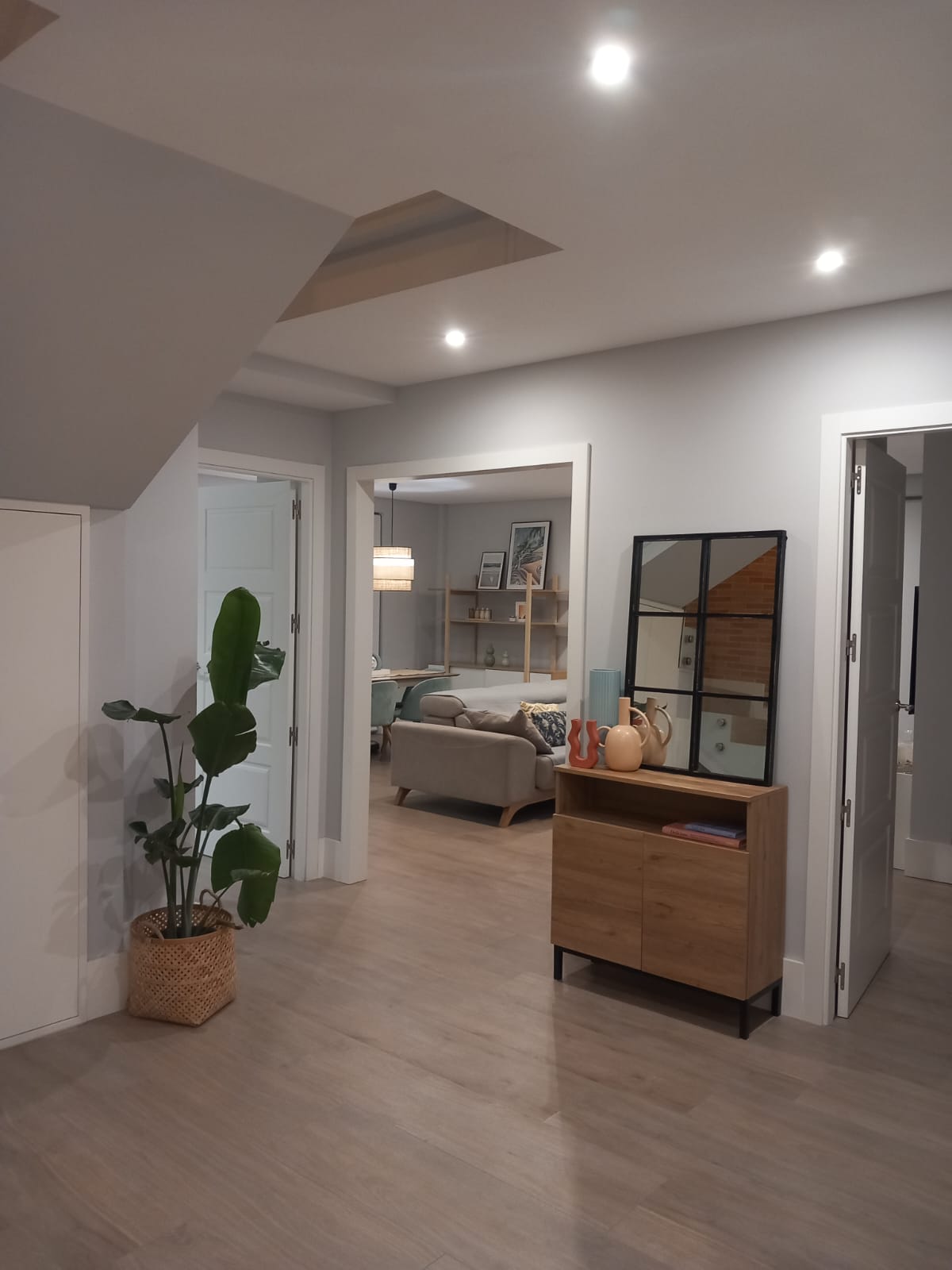Alquila por horas Unifamiliar de estilo nórdico con jardín y piscina
