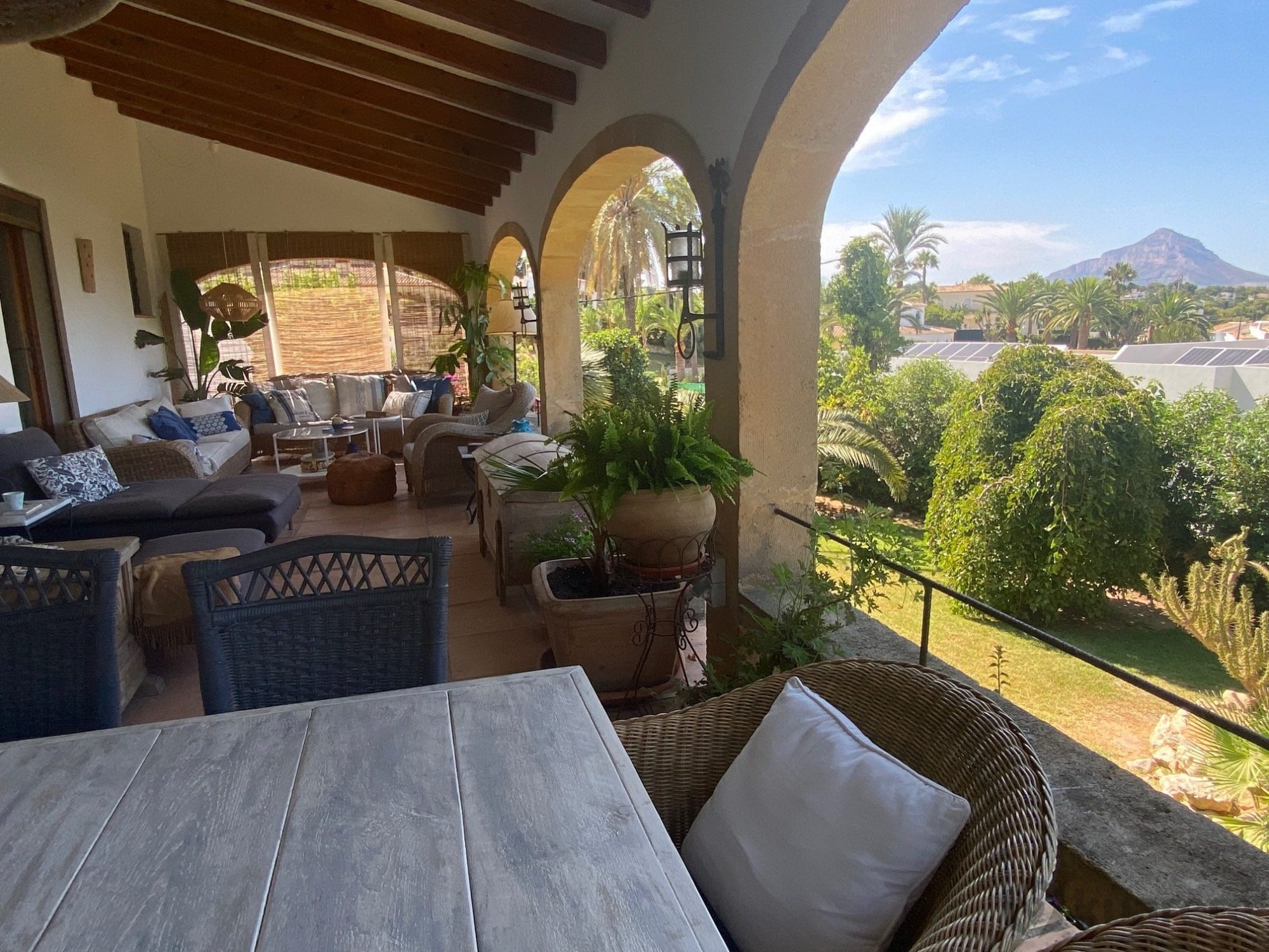 Alquila por horas Preciosa casa particular con jardín y vistas con encanto