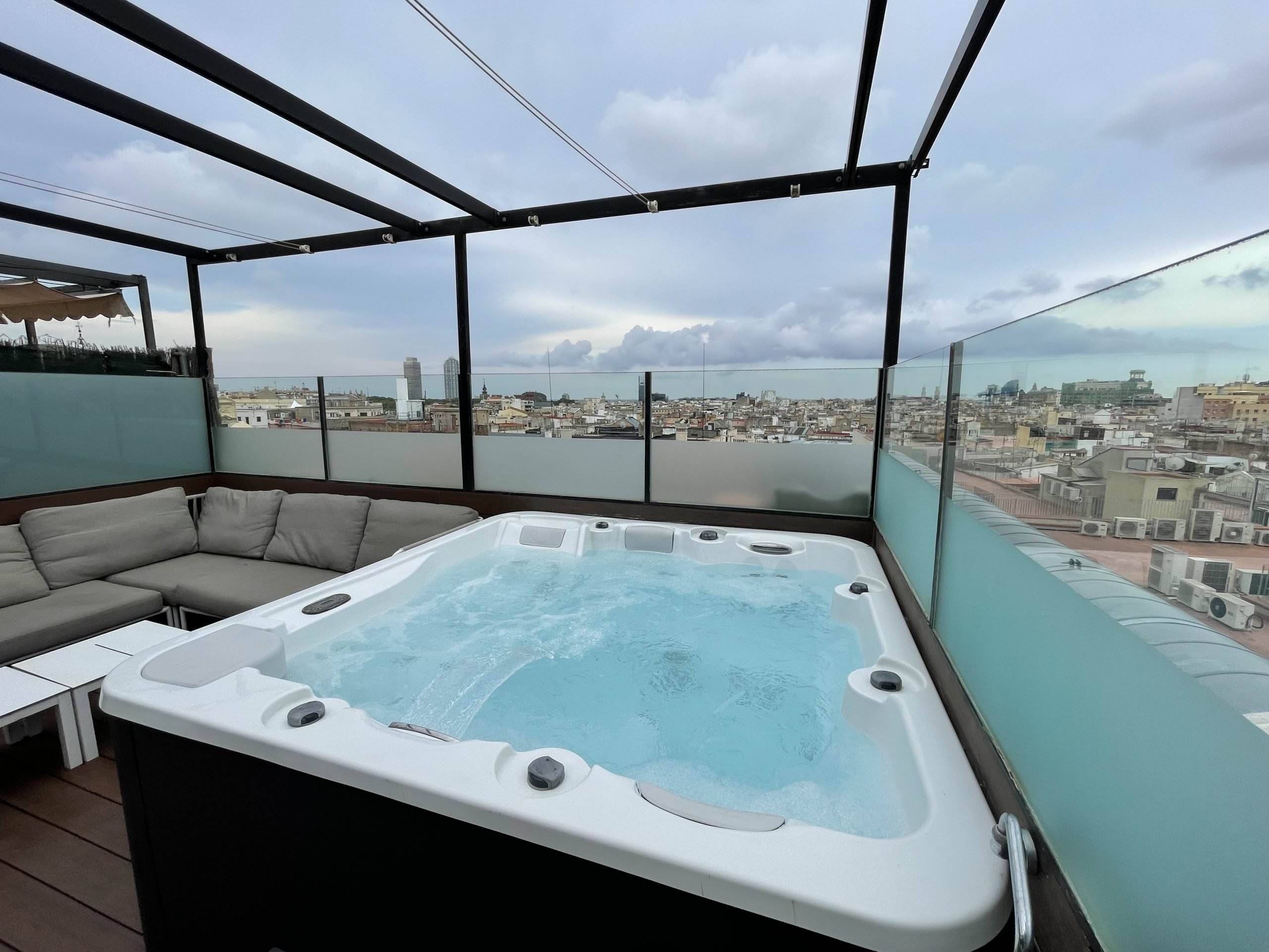 Alquila por horas Terraza con vistas en el Centro de Barcelona con Jacuzzi