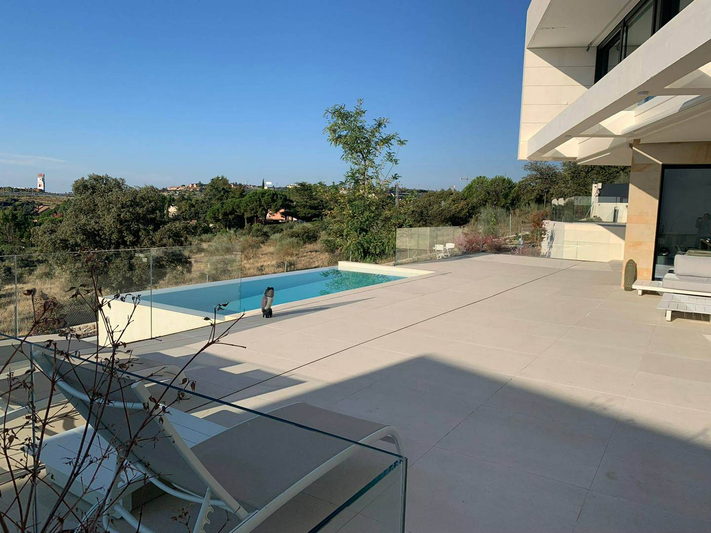 Alquila por horas Vivienda de diseño unifamiliar en la Sierra de Madrid con vistas espectaculares