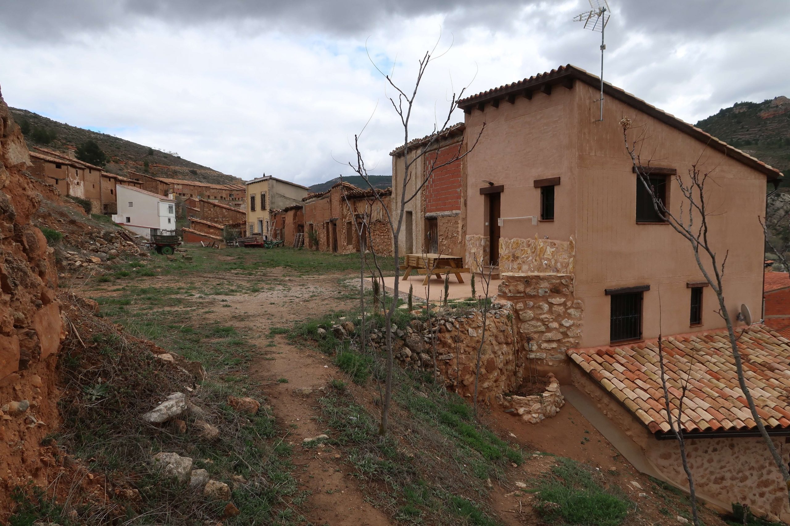 Alquila por horas Casa rústica con estilo en el Rincón de Ademuz cerca del río Turia