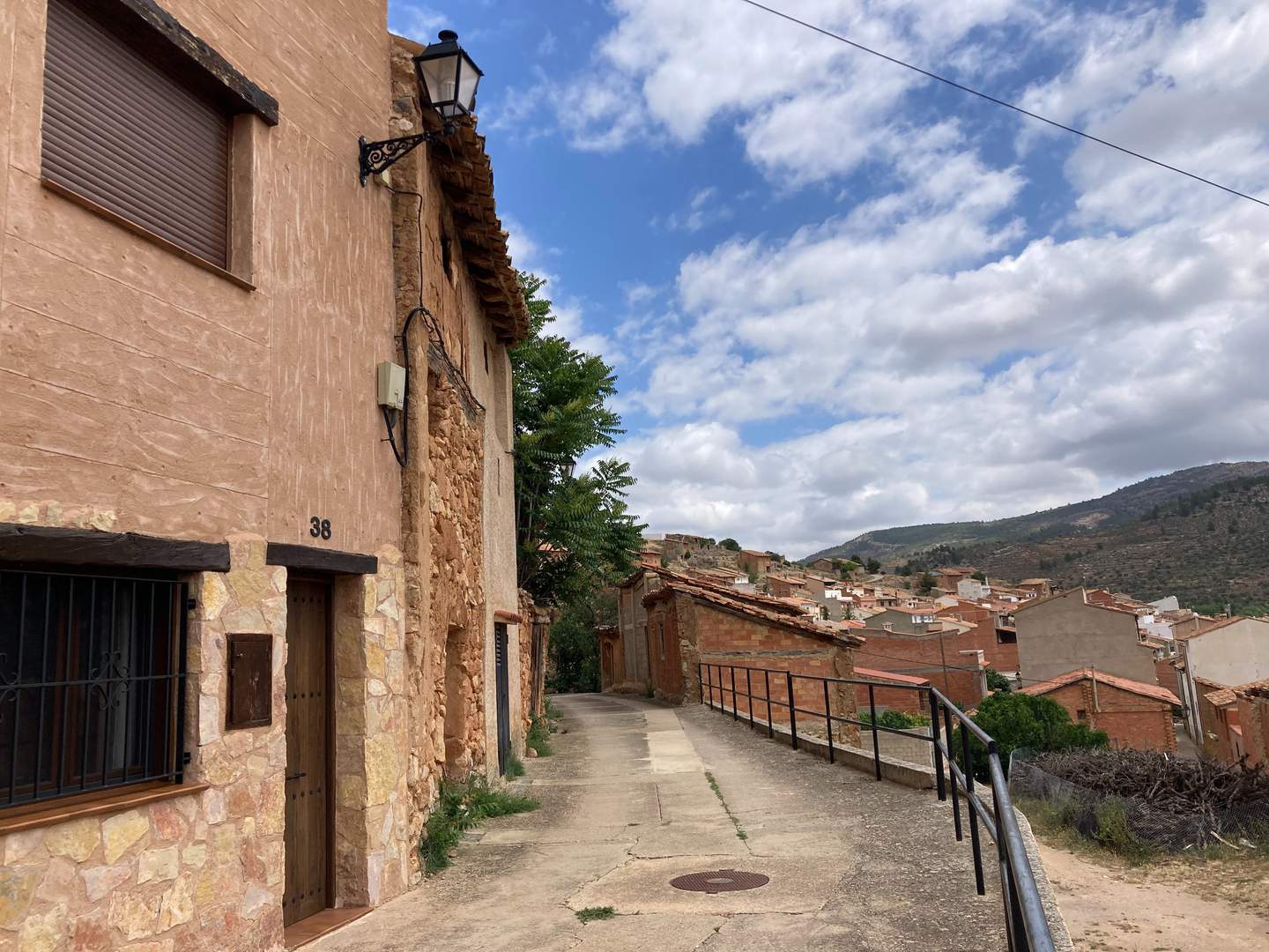 Alquila por horas Casa rústica con estilo en el Rincón de Ademuz cerca del río Turia