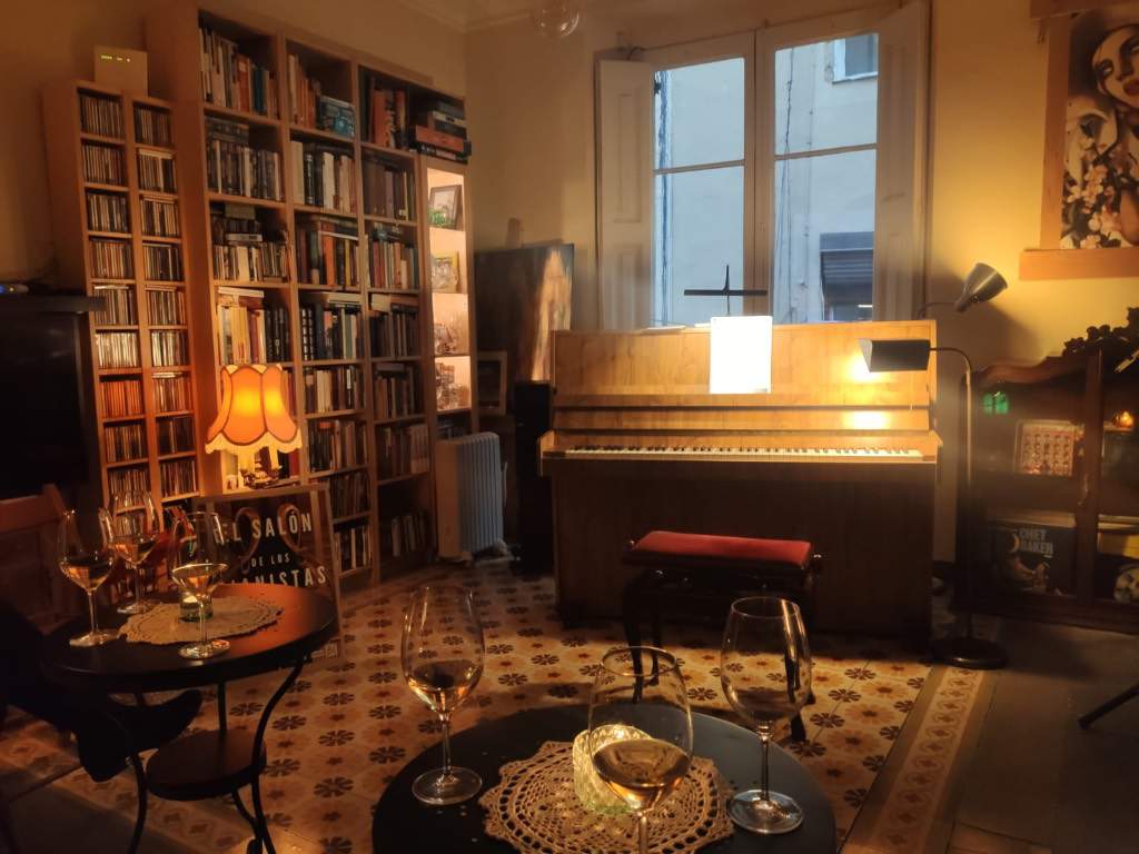 Alquila por horas Bonito y acogedor loft estilo barcelonés