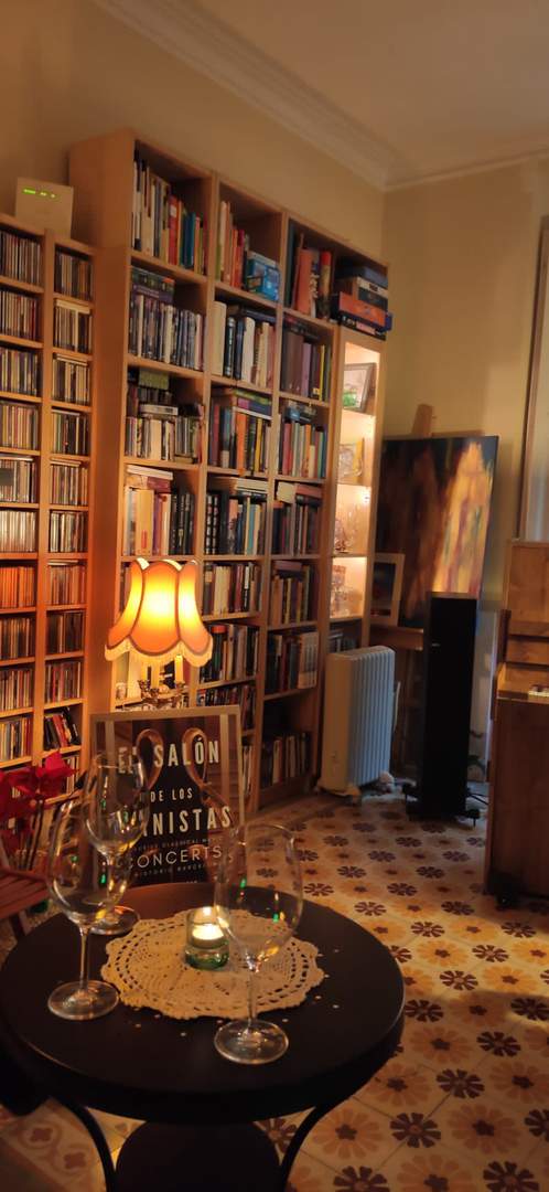 Alquila por horas Bonito y acogedor loft estilo barcelonés