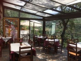 Alquila por horas Restaurante situado a las faldas de Sierra Nevada, espectaculares vistas 