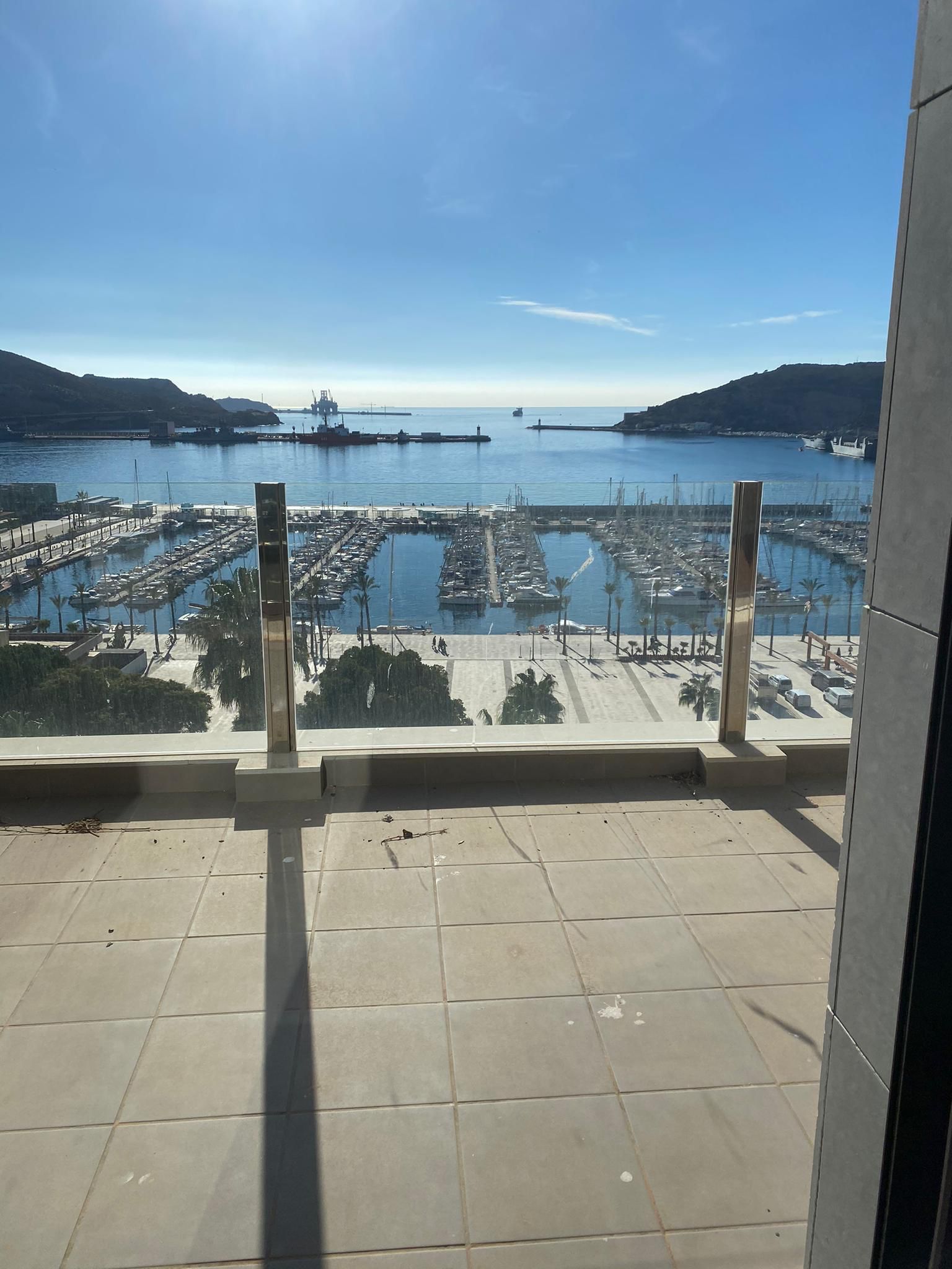 Alquila por horas Atico duplex maravillosas vistas puerto de Cartagena