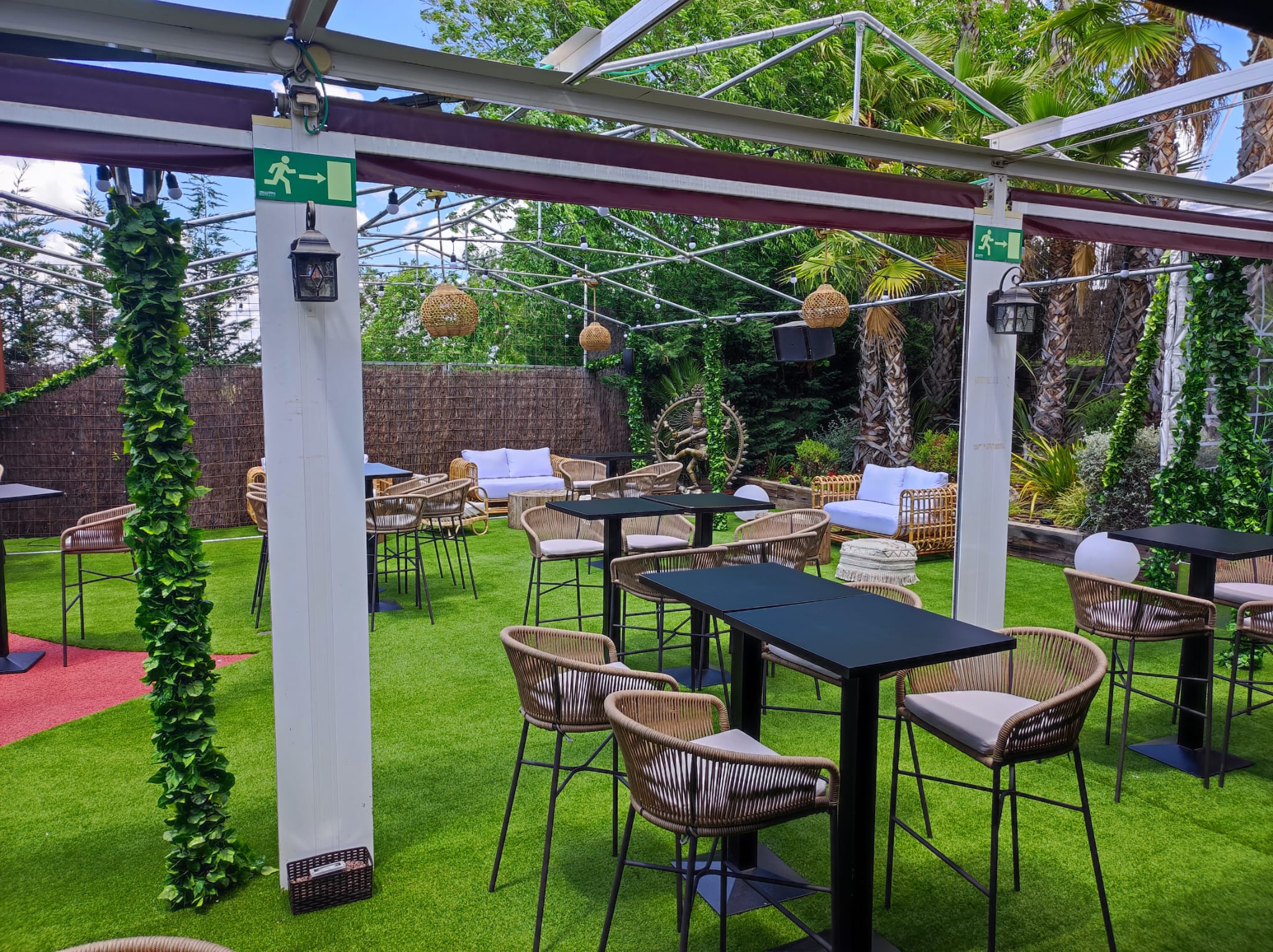 Alquila por horas Terraza con ambiente para eventos