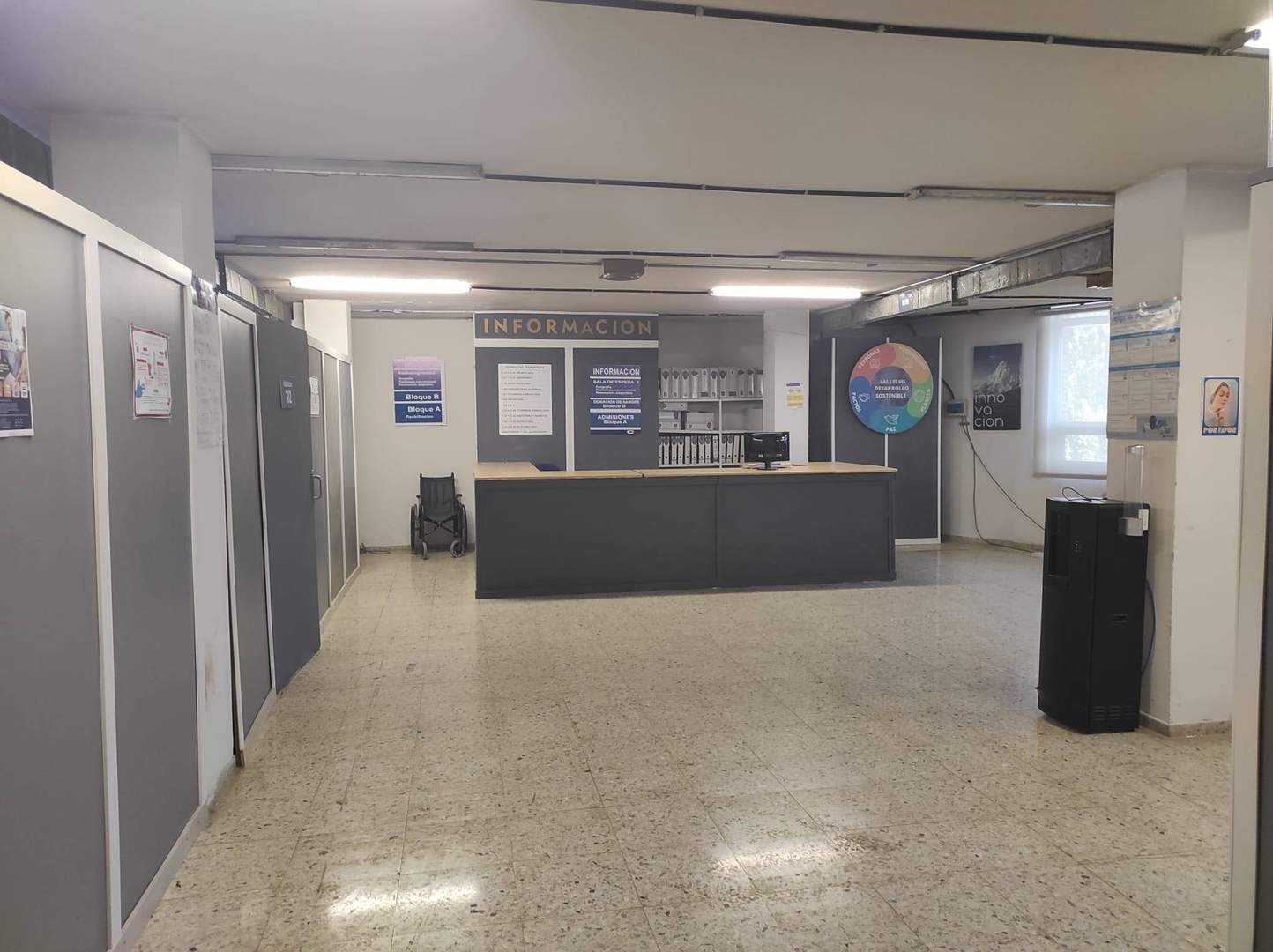 Alquila por horas Habitación de hospital, consulta médica, sala de espera y recepción