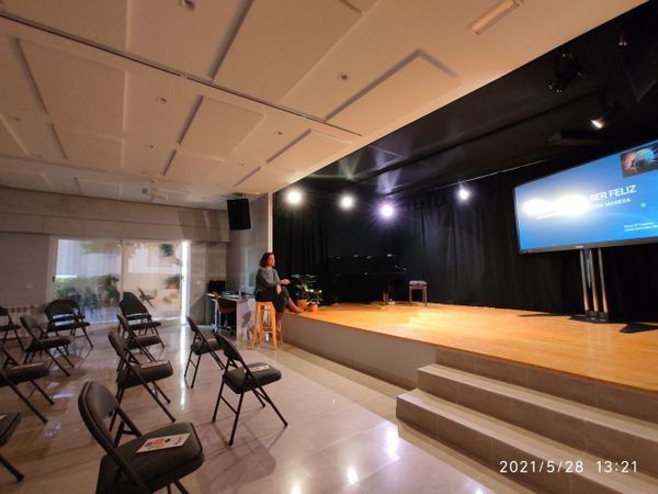 Alquila por horas Espacio multiusos para empresas y audiovisual