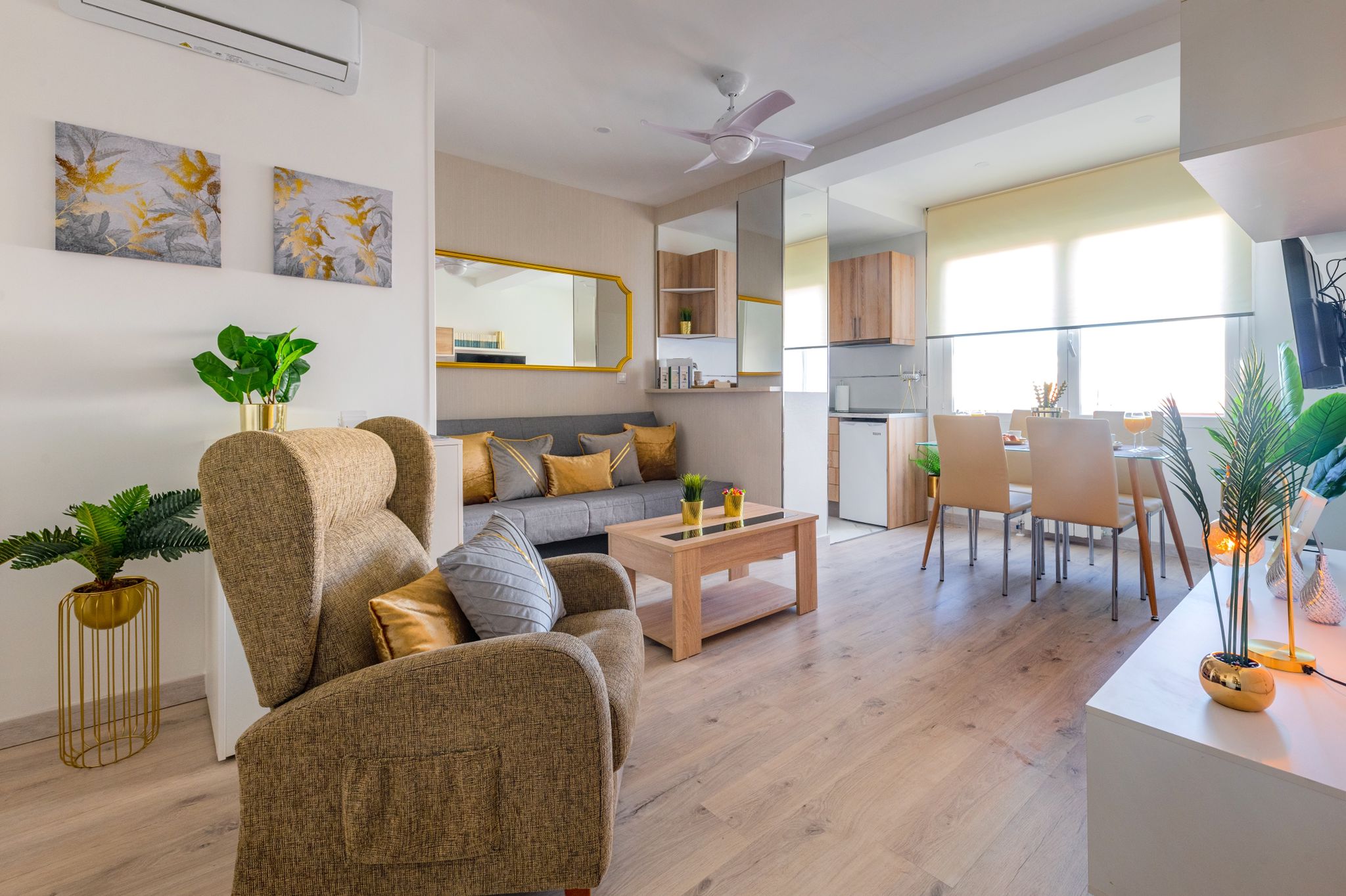 Alquila por horas Moderno apartamento en la puerta del Sol
