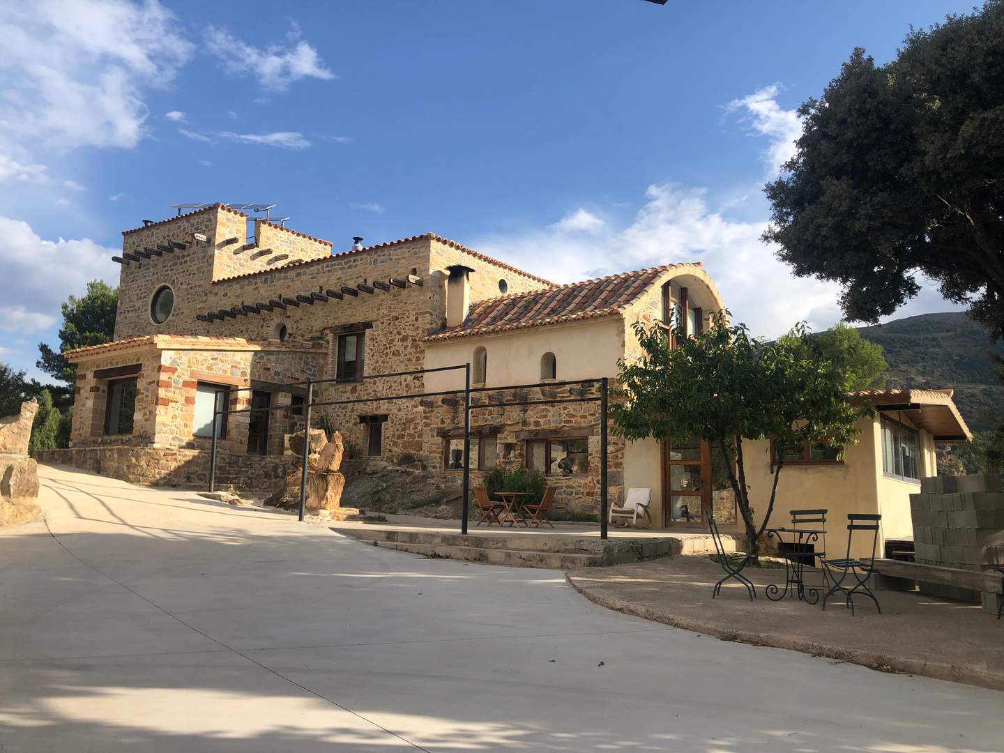 Alquila por horas Masía restaurada como edificio singular