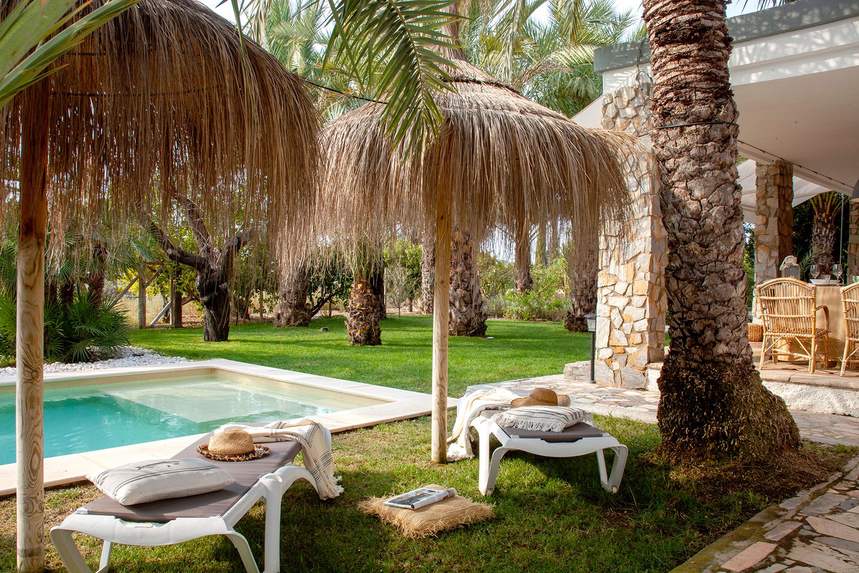 Alquila por horas Villa de lujo en medio de un palmeral en Alicante