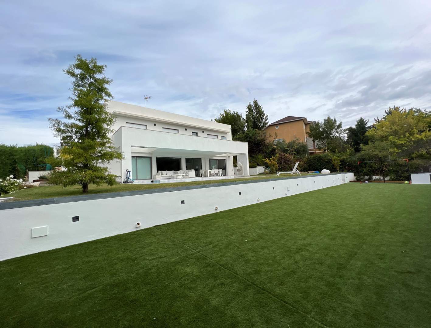 Alquila por horas Casa Moderna con vistas a la naturaleza