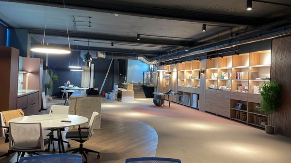 Alquila por horas Espacio coworking abierto