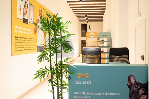 Alquila por horas Oficina con 3 salas amplias