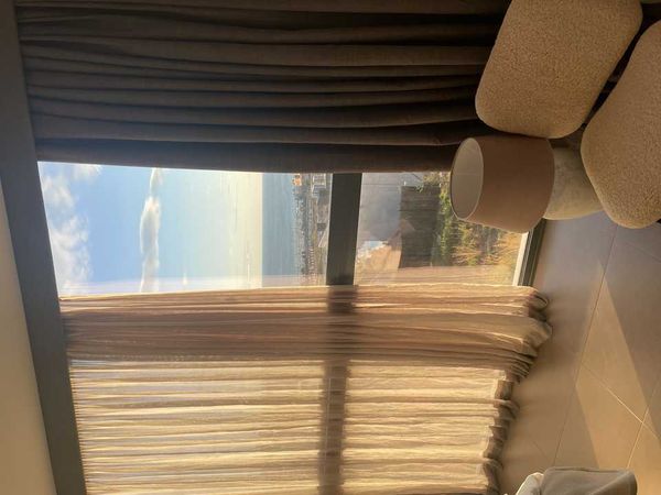 Alquila por horas Vivienda unifamiliar de estilo modernista con impresionantes vistas al mar y al bosque 