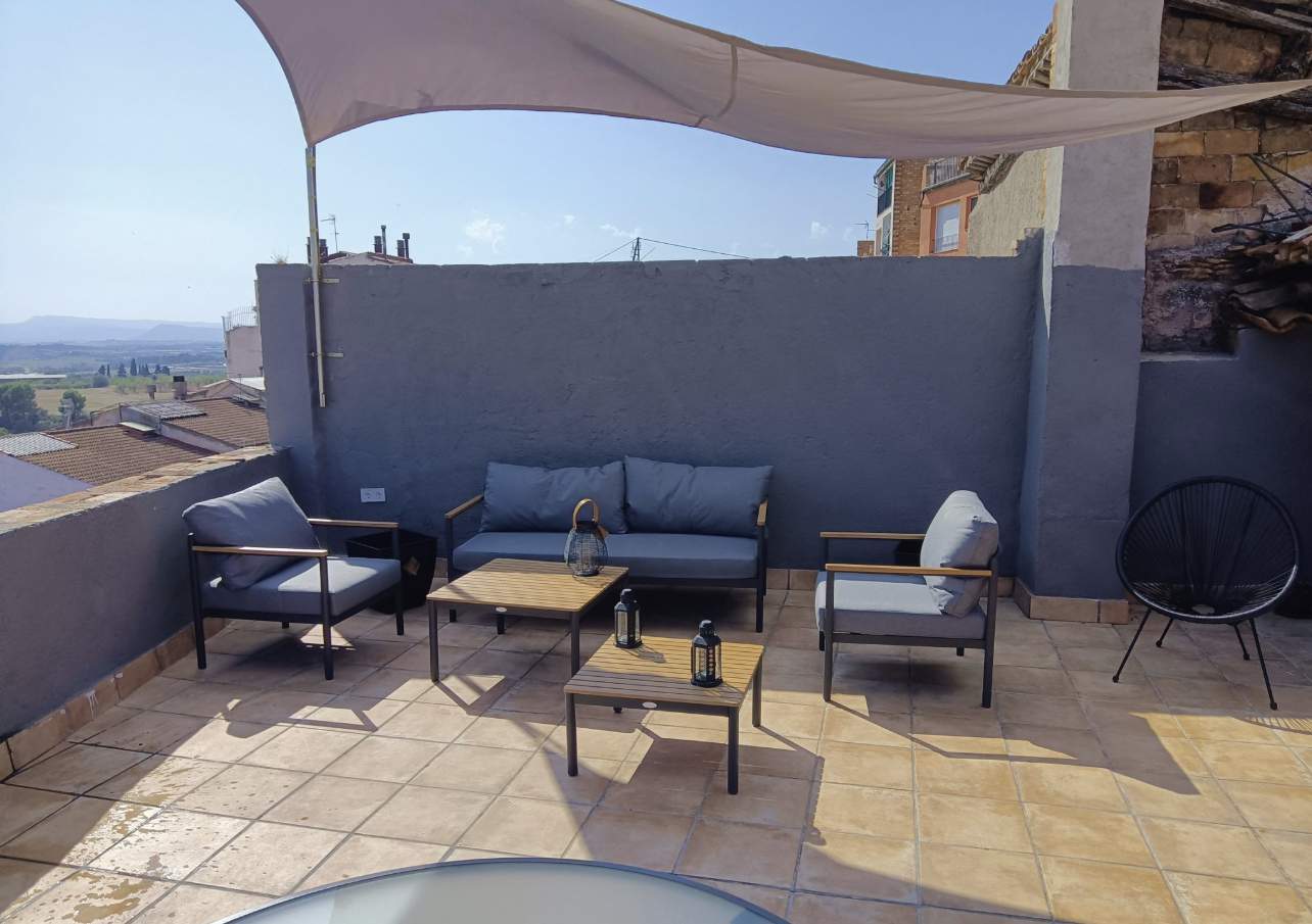 Alquila por horas Vivienda rustico-modernista con vistas espectaculares