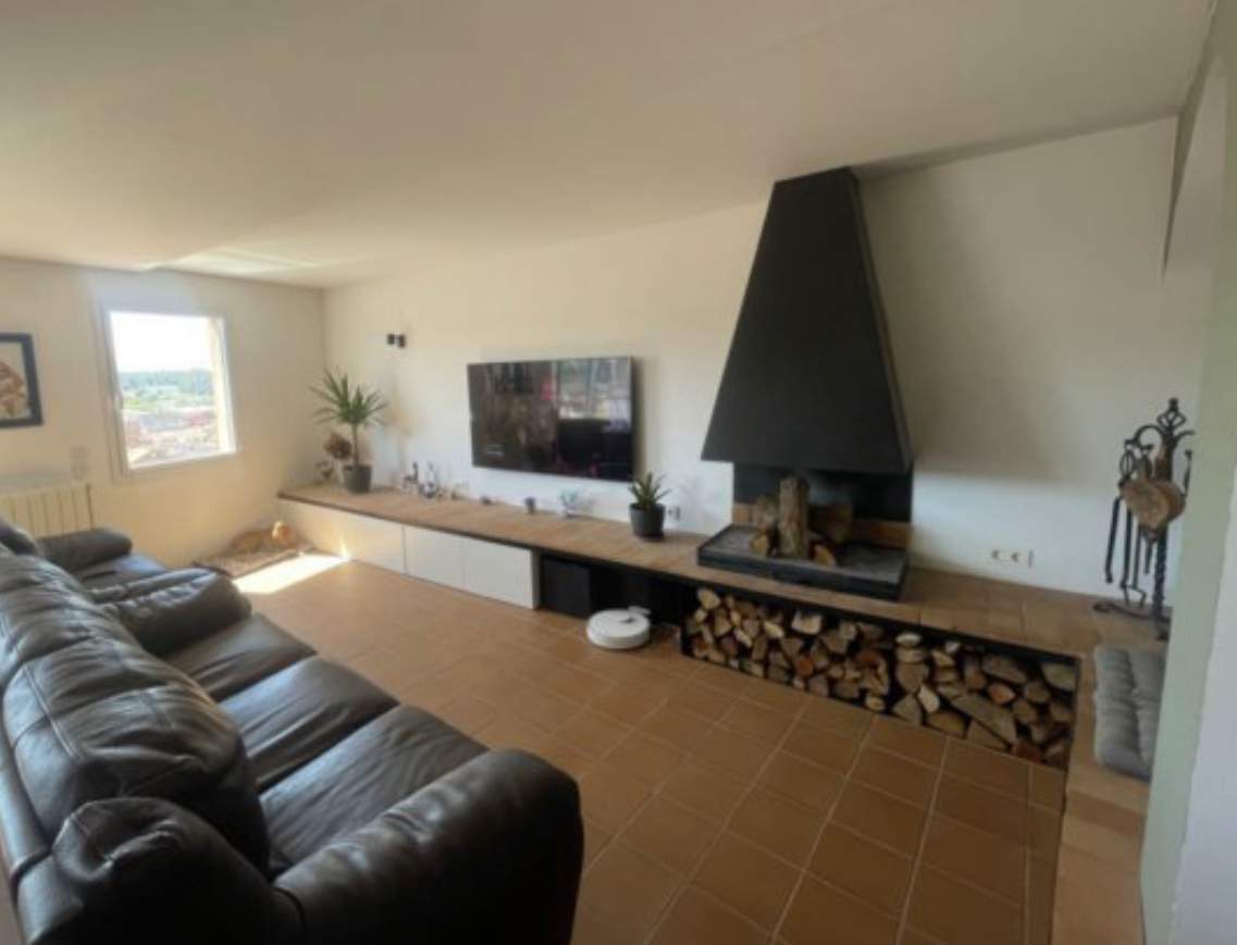 Alquila por horas Vivienda rustico-modernista con vistas espectaculares