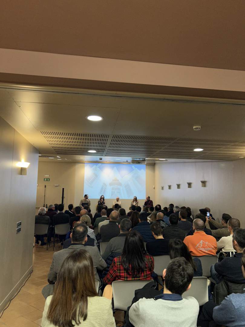 Alquila por horas Auditorio y sala de juntas estilo novecentista