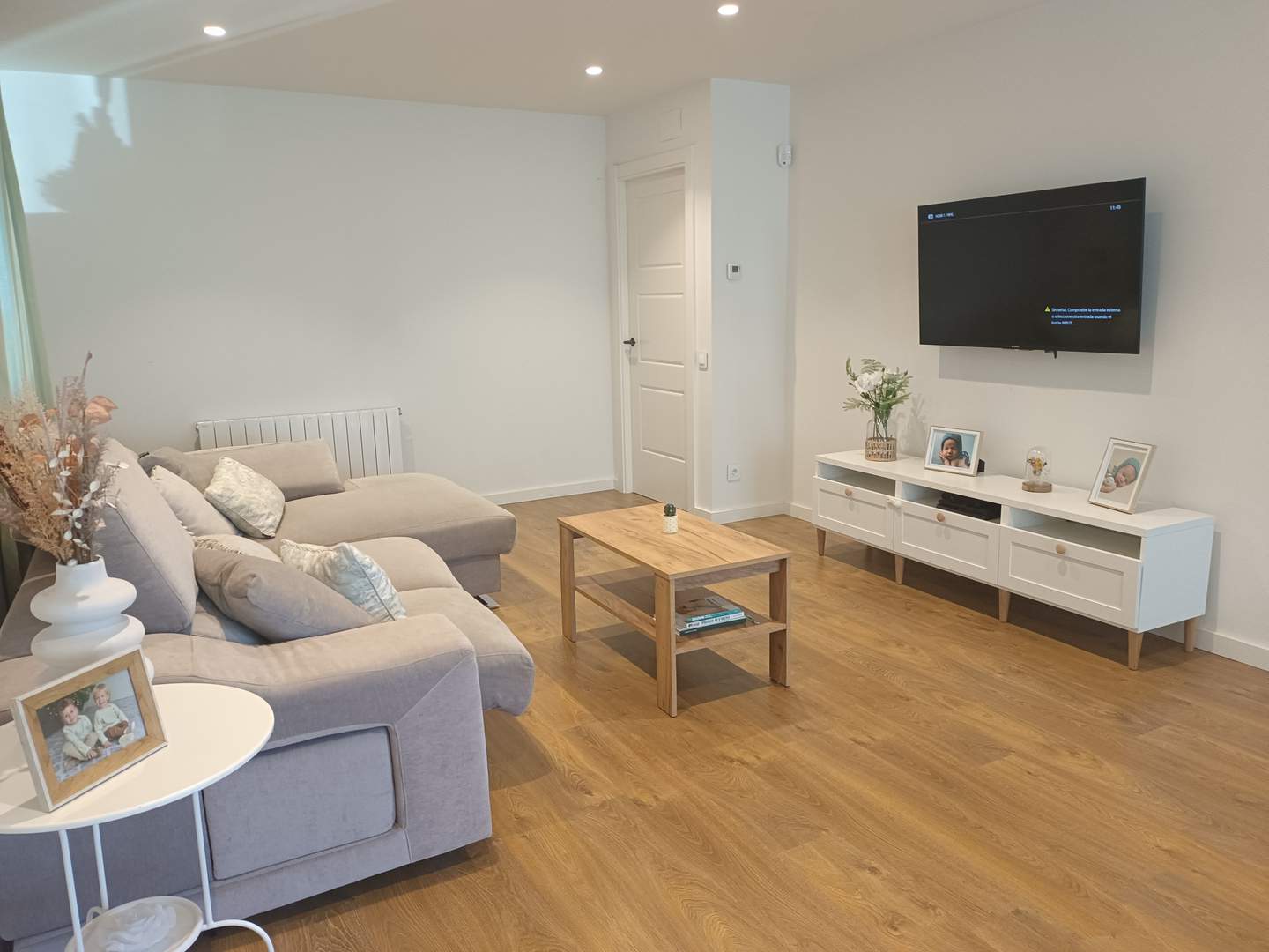 Alquila por horas Vivienda unifamiliar de una planta con bonito y espacioso jardín