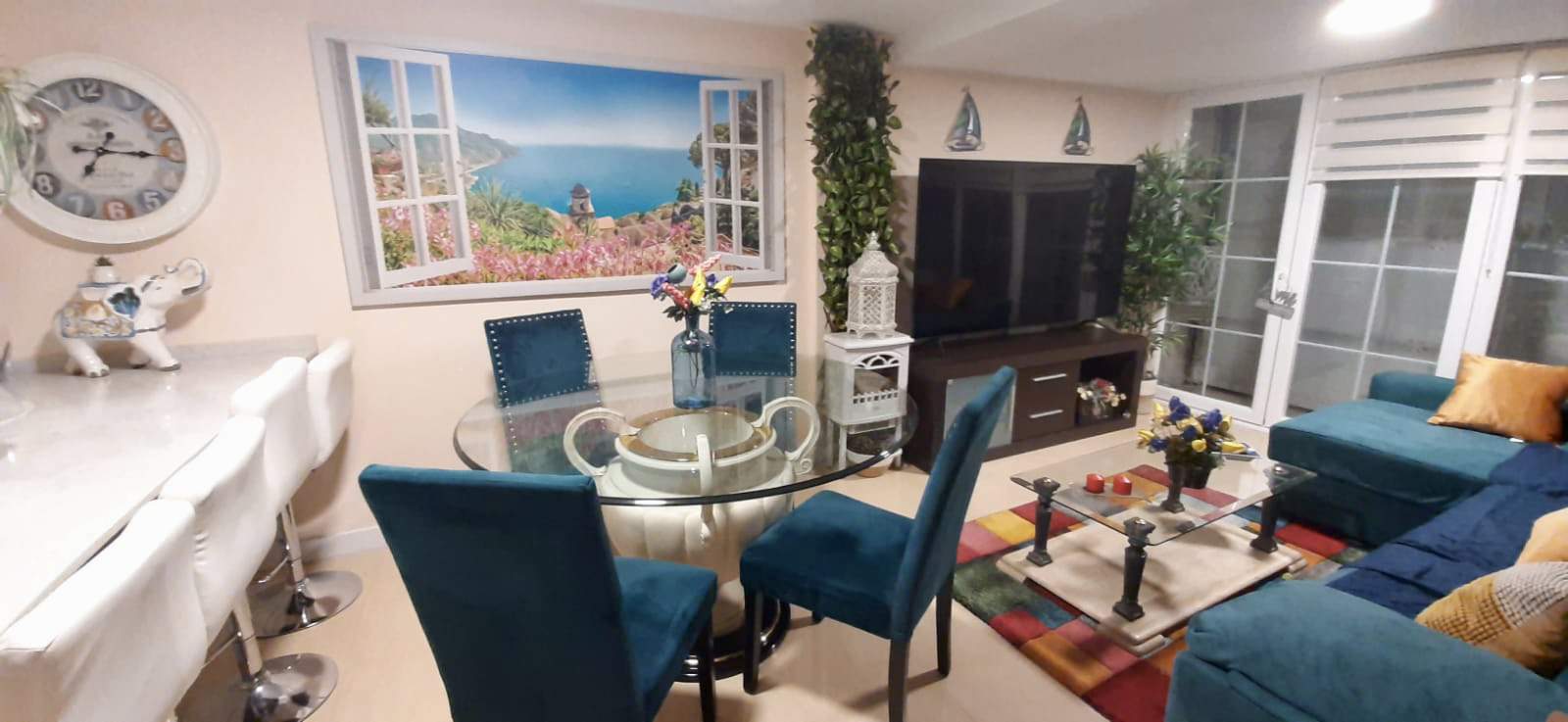 Alquila por horas Chalet con mezcla de estilos Rococó/Moderno