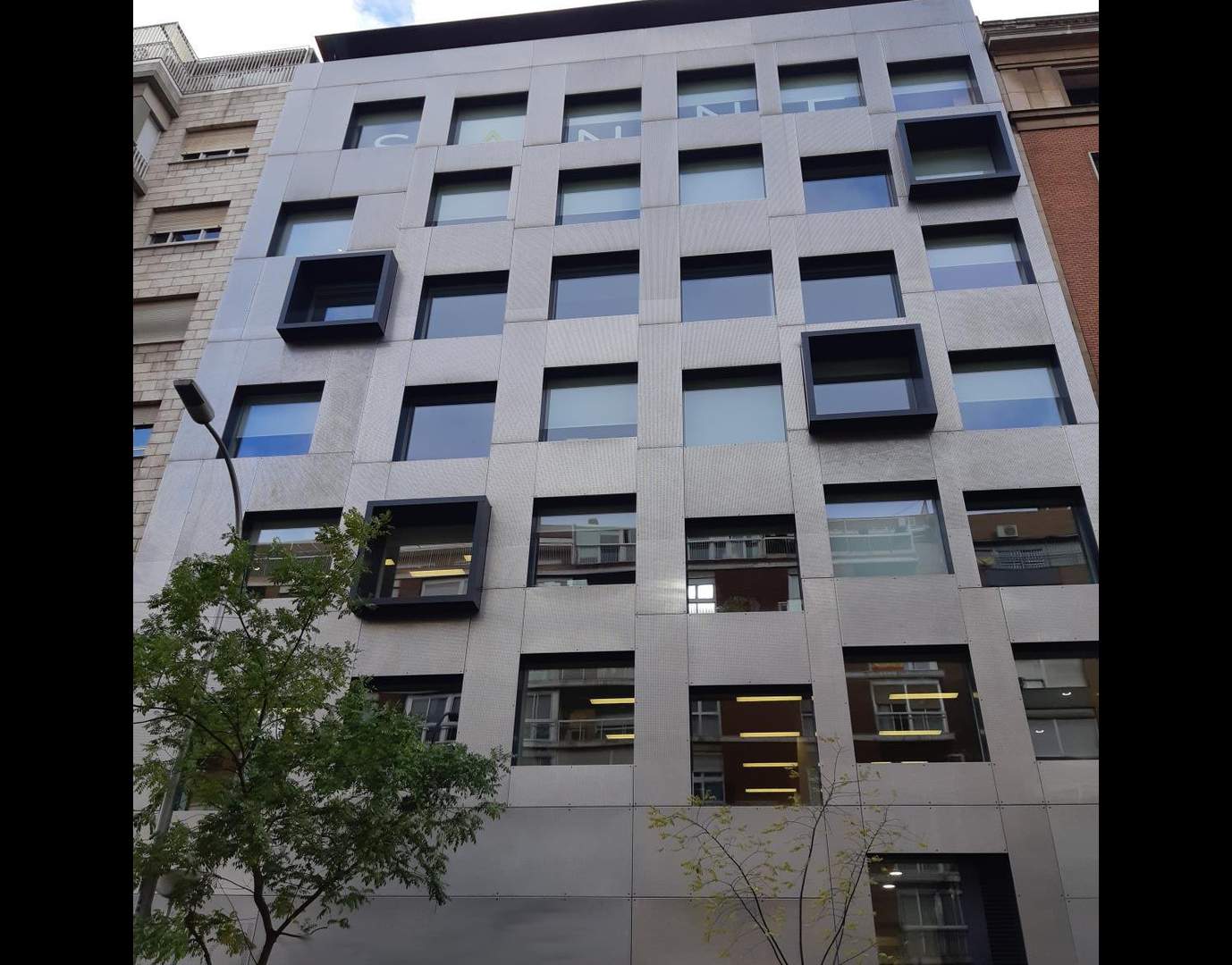 Alquila por horas Azotea en edificio de oficinas