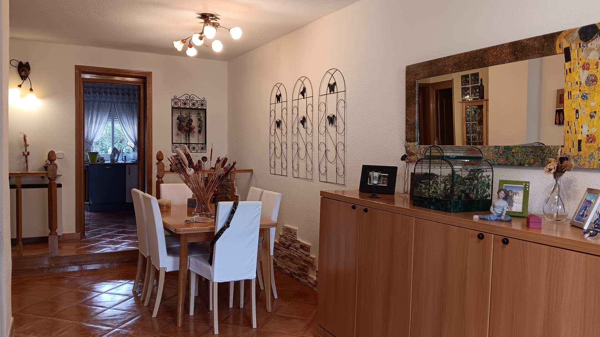 Alquila por horas Apartamento planta baja con patio muy coqueto