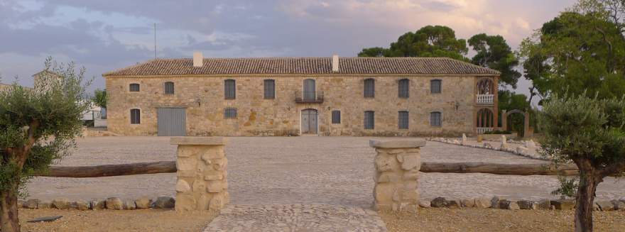 Alquila por horas Cortijo andaluz señorial con aire de Toscana