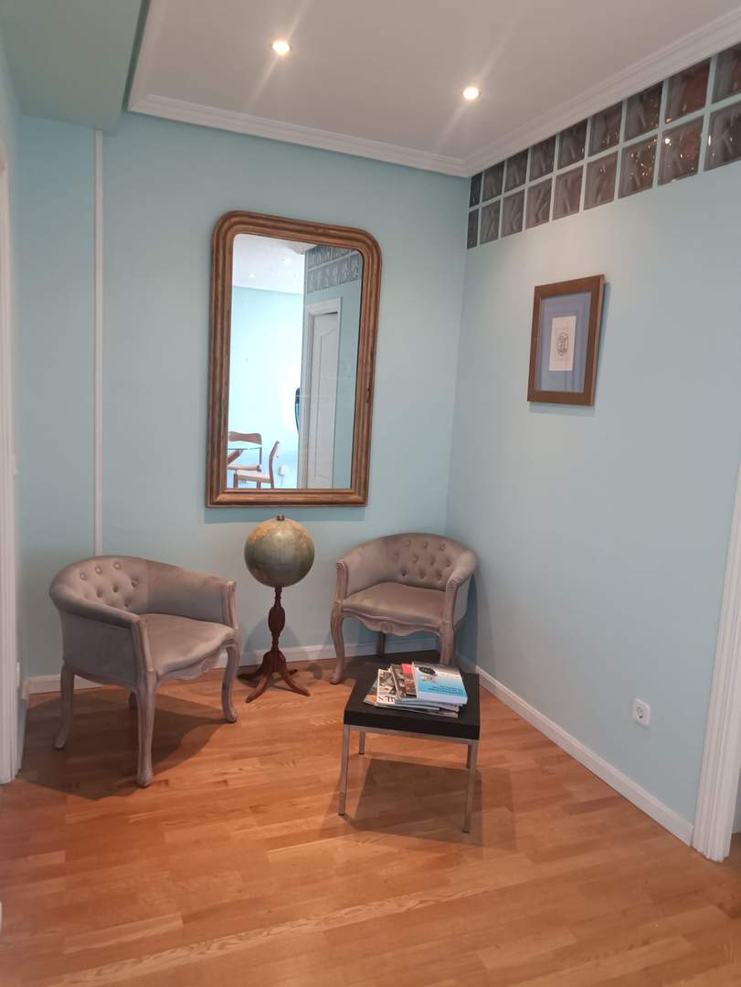 Alquila por horas Apartamento con vistas al Pº de la Castellana y Torres Kio