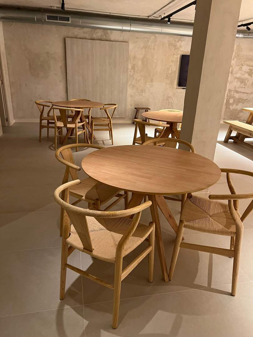 Alquila por horas Vinoteca de diseño en pleno centro de Boadilla