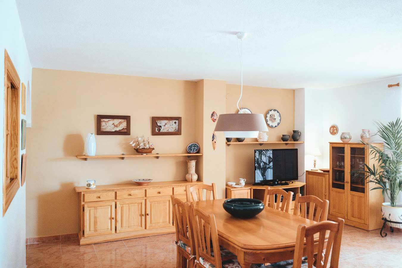 Alquila por horas Apartamento unifamiliar con terraza y vistas al mar