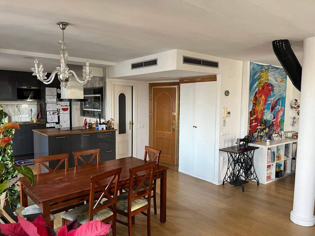 Alquila por horas Dúplex con vistas y chimenea, de estilo moderno y artístico