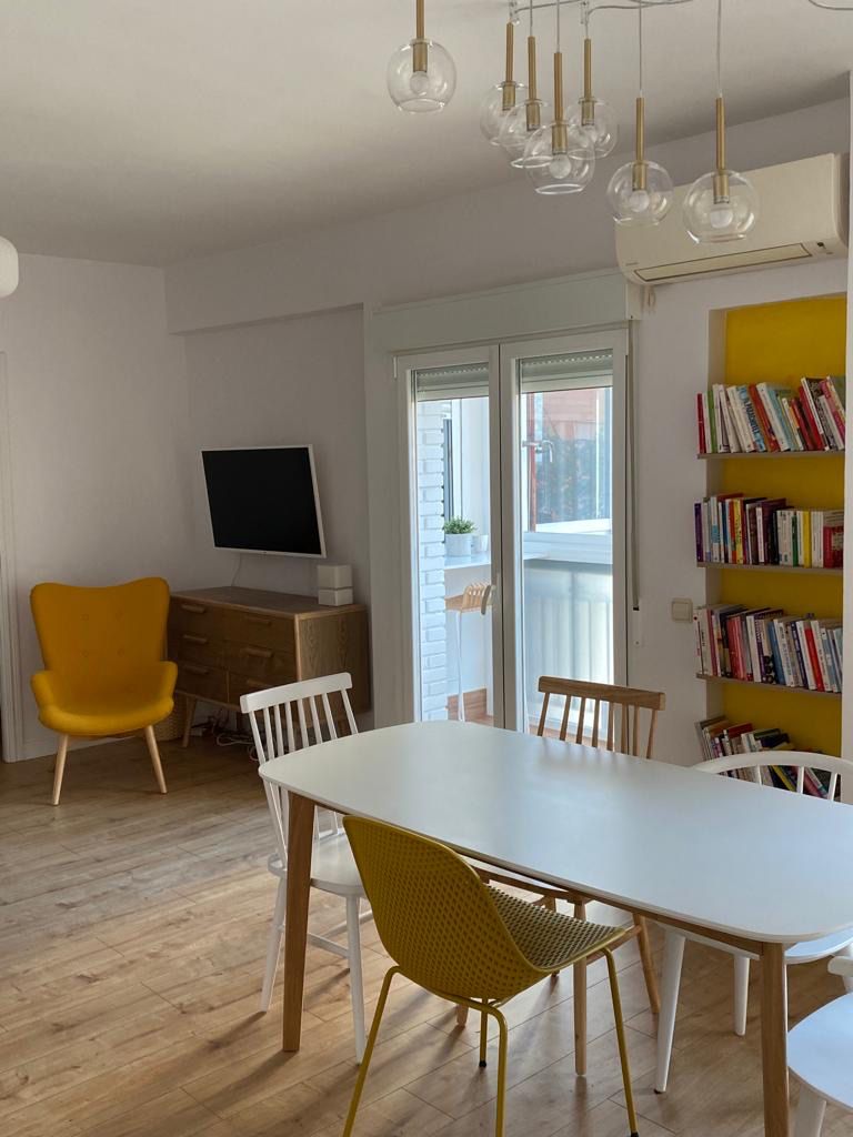 Alquila por horas Vivienda unifamiliar / Despacho estilo minimalista cosy 