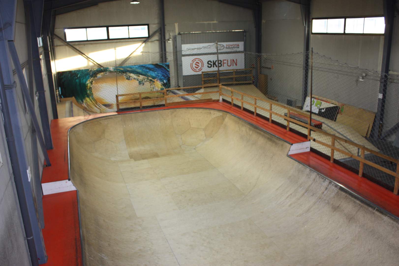 Alquila por horas Skatepark Indoor en Nave Industrial (650m)