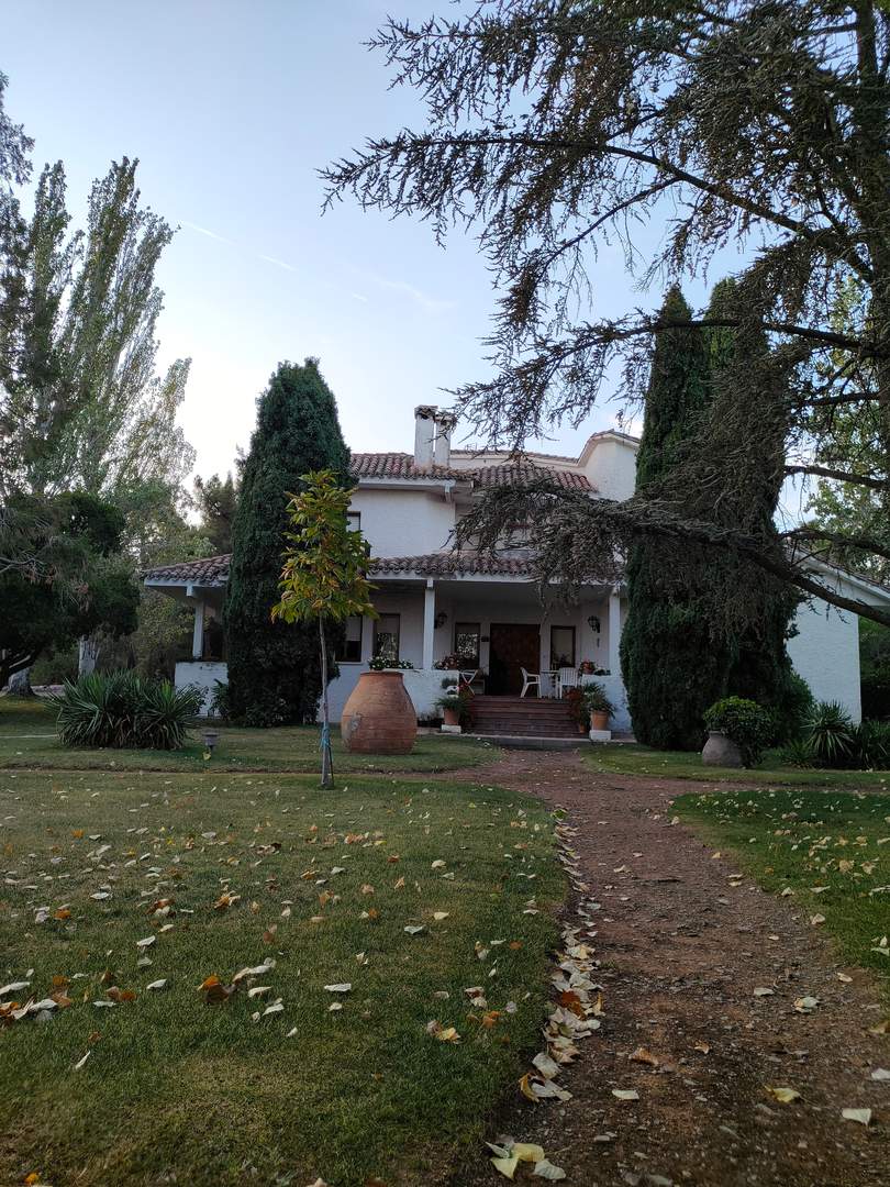 Alquila por horas Finca milagrosa con jardín