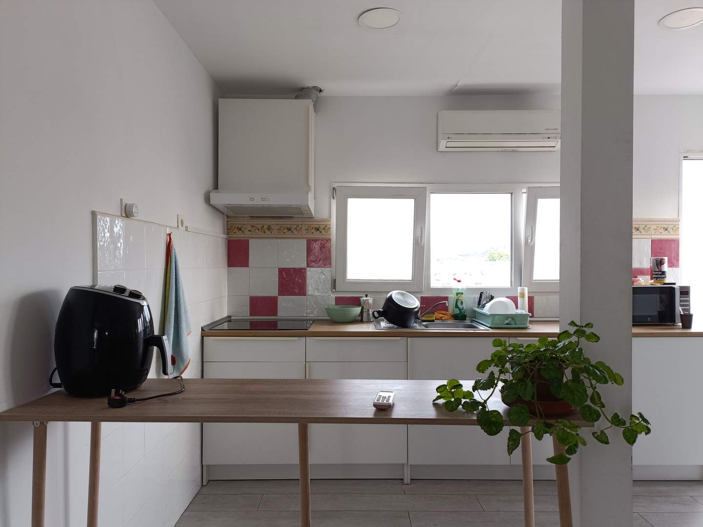 Alquila por horas Apartamento minimalista con terraza 