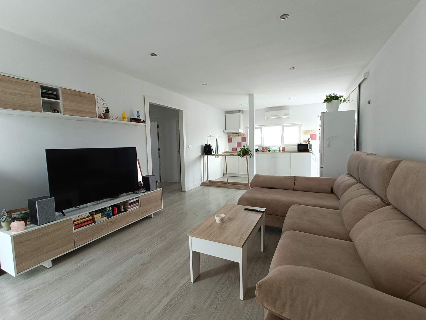 Alquila por horas Apartamento minimalista con terraza 