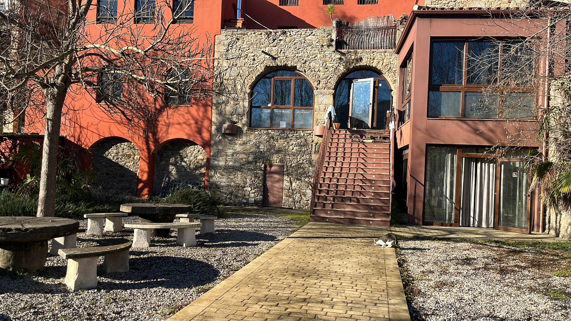 Alquila por horas Casa antic convent s XIX “ Puigsallança-ye”9