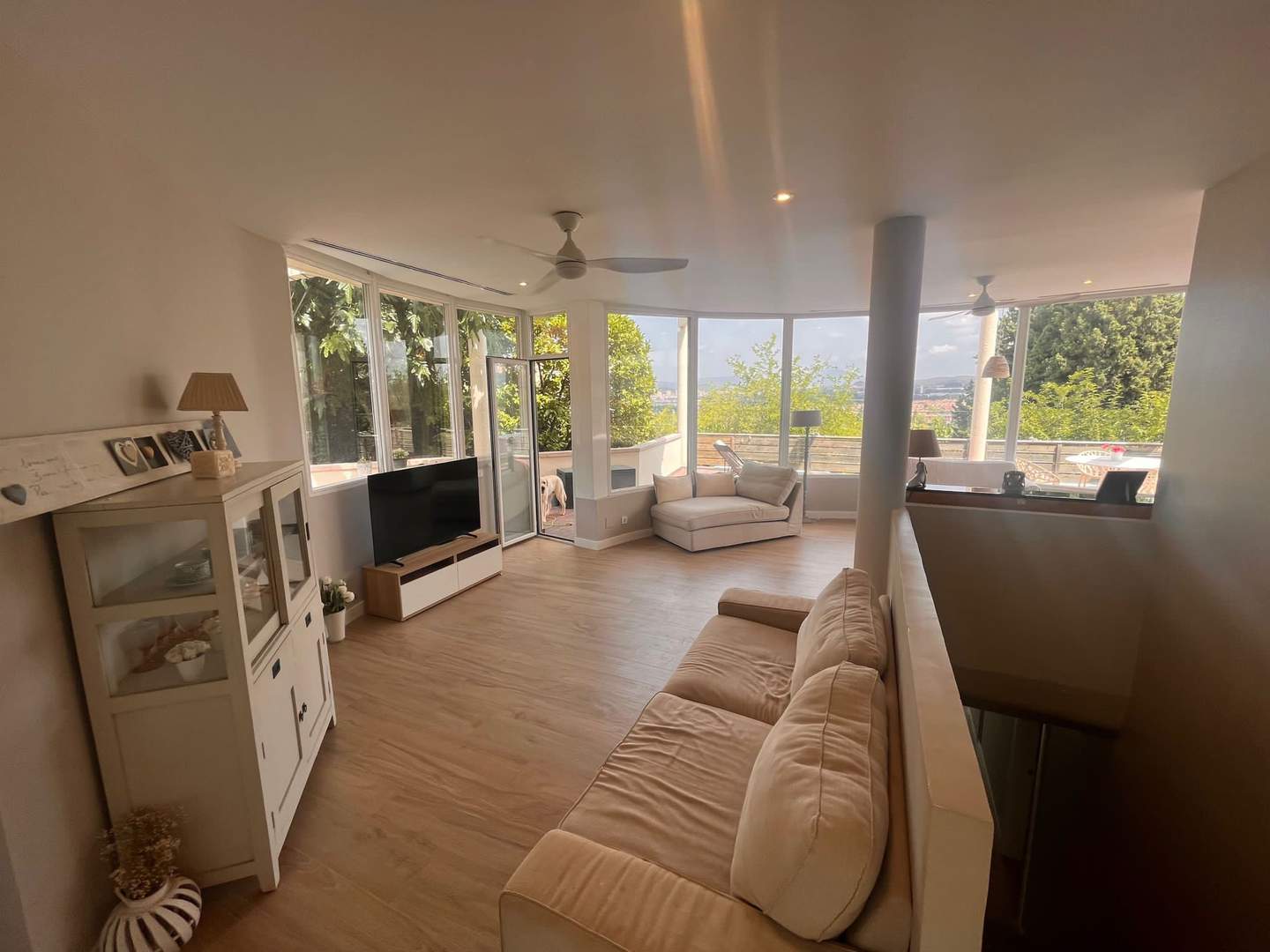 Alquila por horas Vivienda unifamiliar con vistas y luminosa